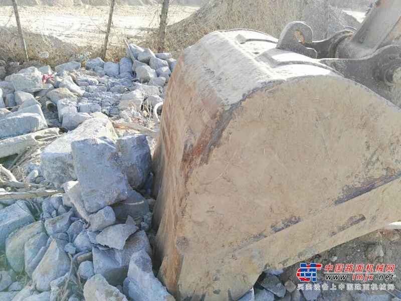河北出售转让二手5500小时2012年徐工XE210挖掘机