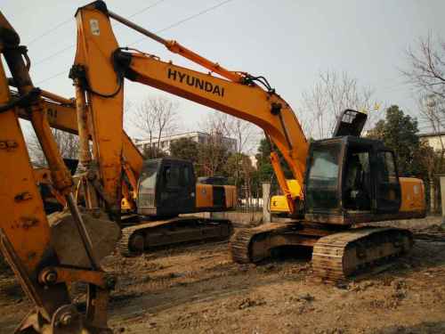 江苏出售转让二手5869小时2012年现代R215挖掘机