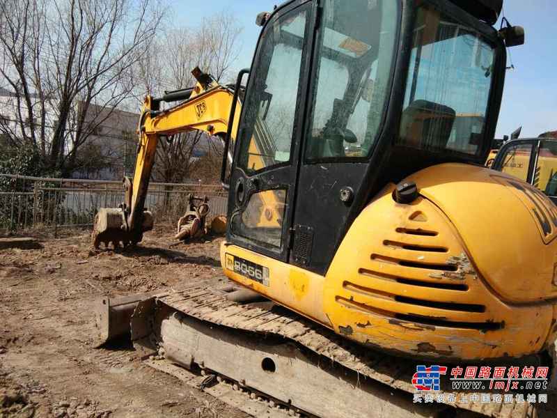 河南出售转让二手5000小时2010年JCBJS8056挖掘机