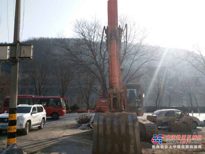 陕西出售转让二手8000小时2010年斗山DH220LC挖掘机
