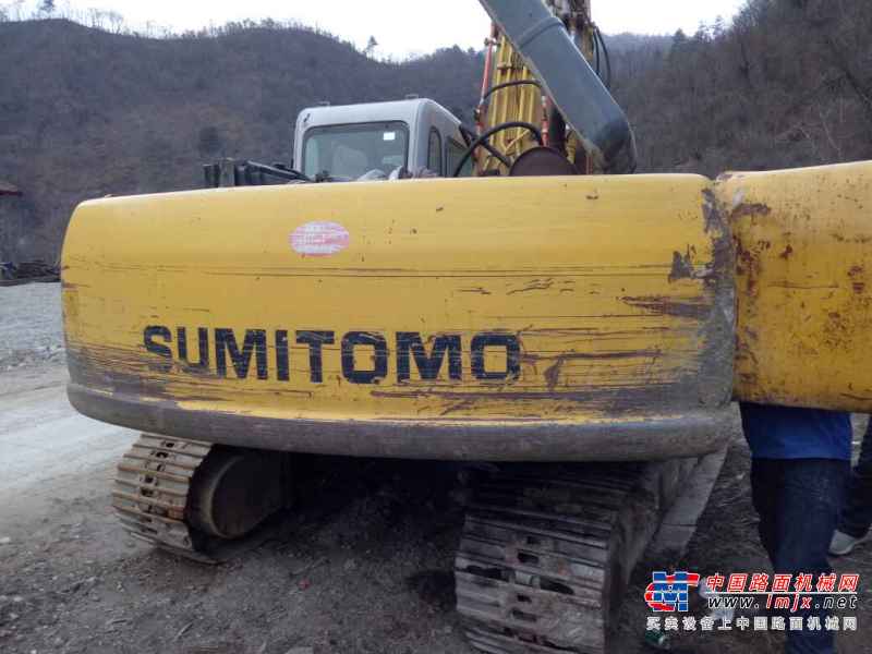 陕西出售转让二手17000小时2010年住友SH200A3挖掘机