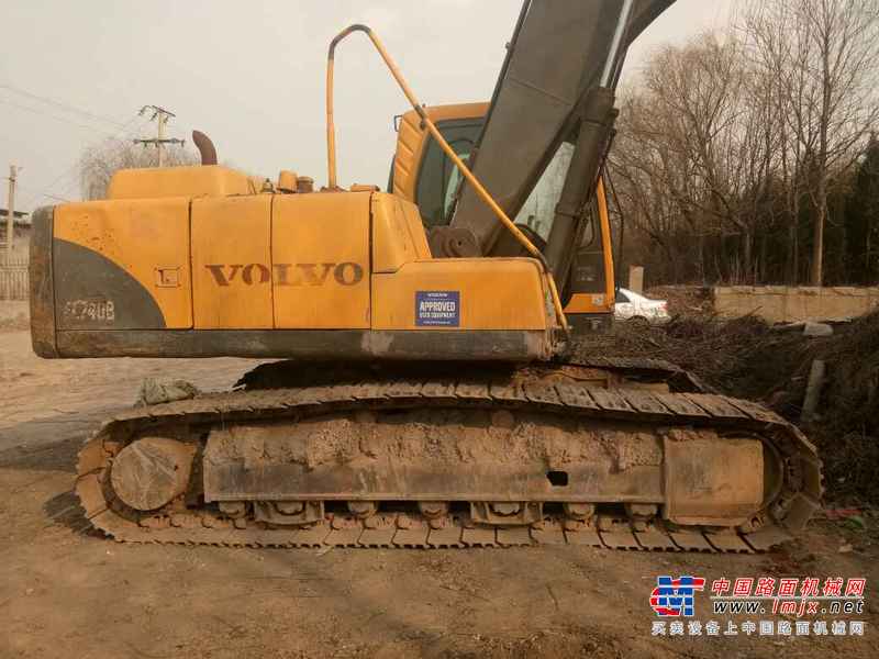 山东出售转让二手6000小时2010年沃尔沃EC210B挖掘机