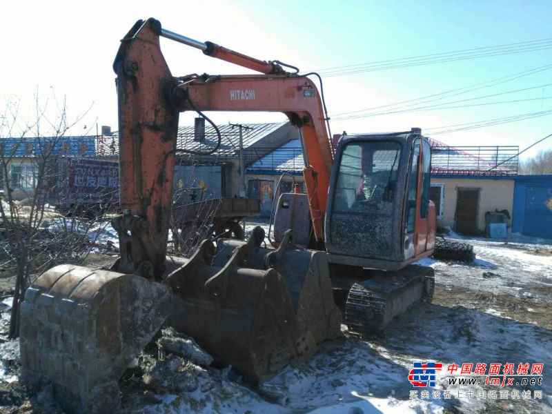 黑龙江出售转让二手15000小时2008年日立ZX70挖掘机
