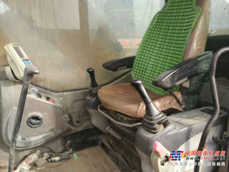 河南出售转让二手5000小时2012年龙工LG6225挖掘机