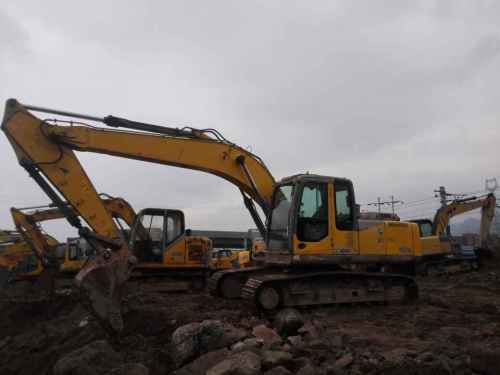 重庆出售转让二手6000小时2011年徐工XE200C挖掘机