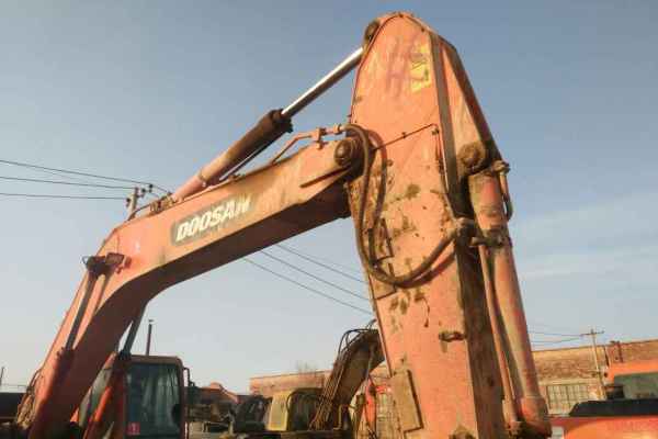 内蒙古出售转让二手6500小时2010年斗山DH300LC挖掘机