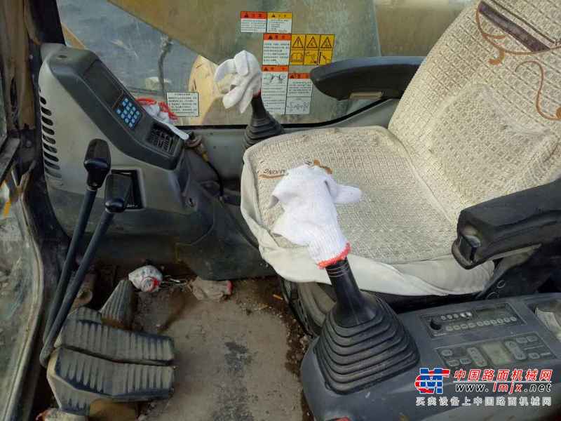 河南出售转让二手10000小时2009年小松PC270挖掘机