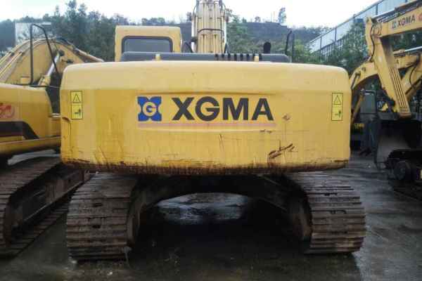 重庆出售转让二手10000小时2011年厦工XG825LC挖掘机