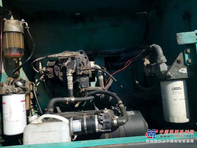 黑龙江出售转让二手8000小时2011年神钢SK260LC挖掘机