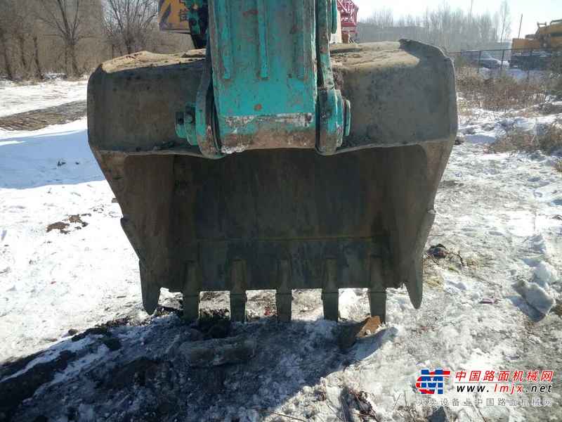 黑龙江出售转让二手8000小时2011年神钢SK260LC挖掘机
