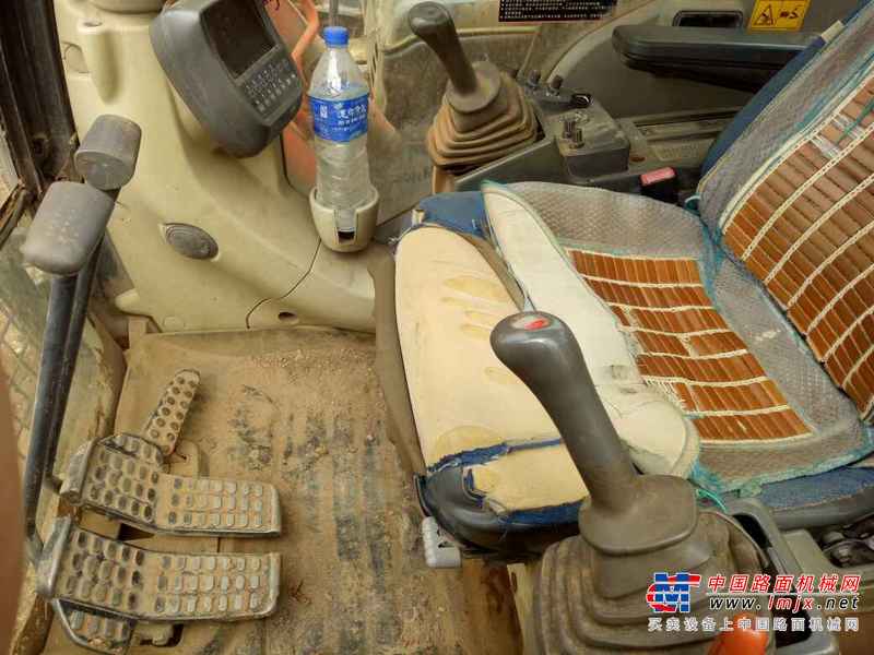 云南出售转让二手8164小时2009年日立ZX250H挖掘机
