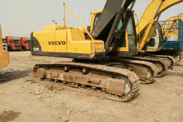 陕西出售转让二手3200小时2012年沃尔沃EC210B挖掘机