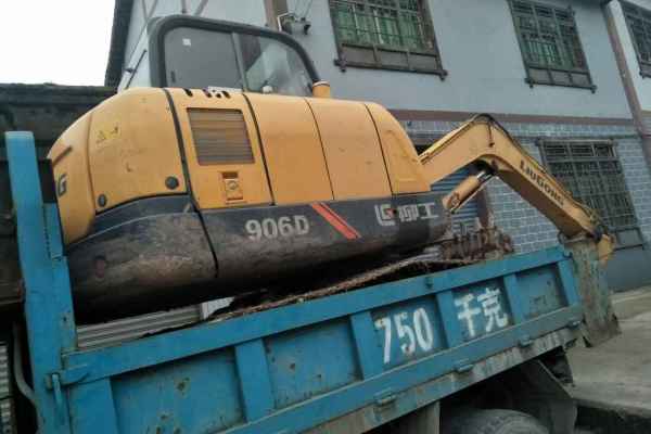 重庆出售转让二手2000小时2014年柳工906D挖掘机