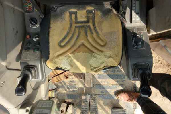 安徽出售转让二手6800小时2012年福田雷沃FR80H挖掘机