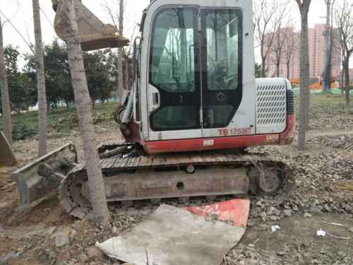 河南出售转让二手8000小时2011年竹内TB175C挖掘机