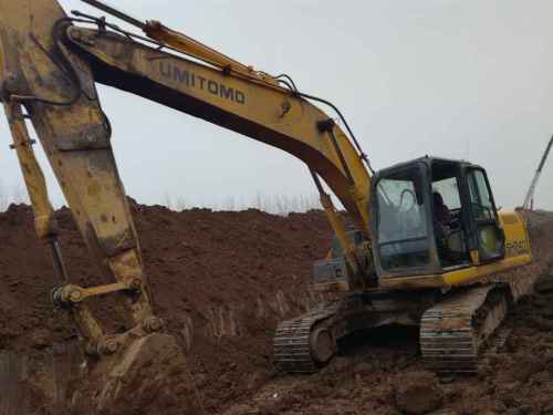 河南出售转让二手7000小时2013年住友SH210挖掘机