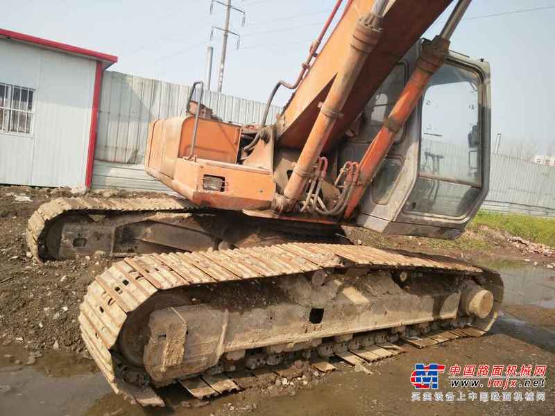 河南出售转让二手18000小时2003年日立EX200挖掘机