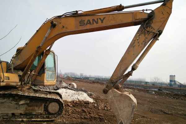河南出售转让二手15000小时2006年三一重工SY210C挖掘机