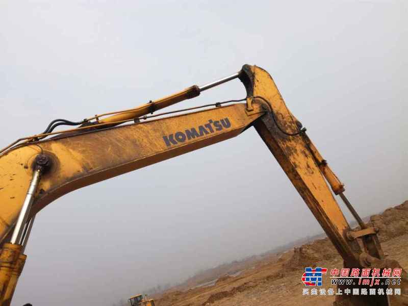 河南出售转让二手10000小时2010年小松PC220挖掘机