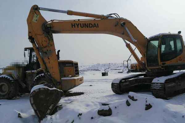 山西出售转让二手3800小时2013年现代R305LC挖掘机