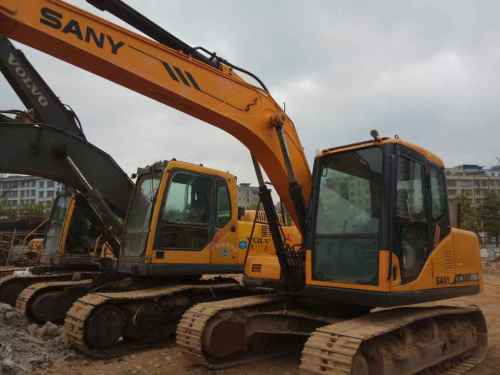 广西出售转让二手8000小时2012年三一重工SY135C挖掘机