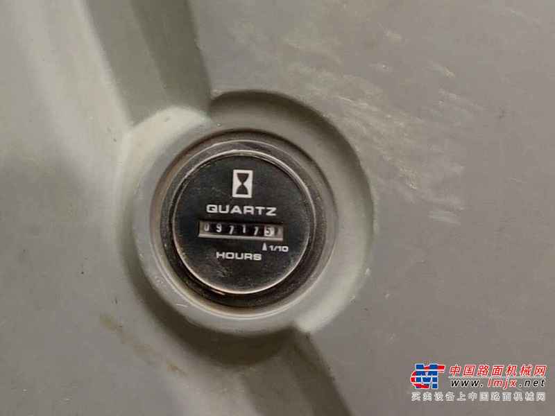 贵州出售转让二手9717小时2011年神钢SK140LC挖掘机