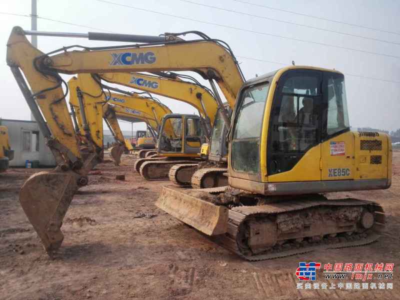 重庆出售转让二手5000小时2012年徐工XE85C挖掘机