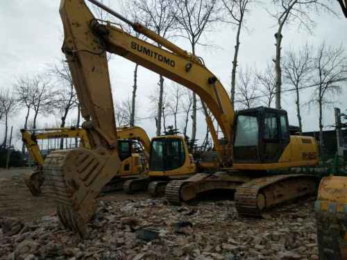 山东出售转让二手7000小时2012年住友SH240挖掘机