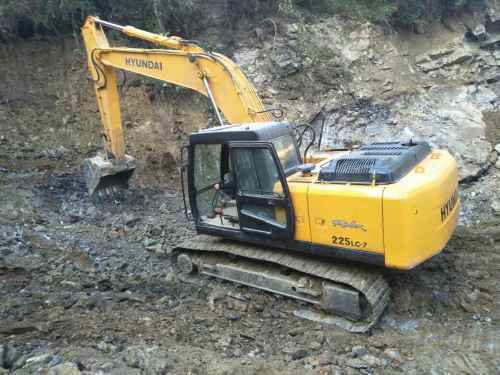 重庆出售转让二手10000小时2008年现代R215挖掘机