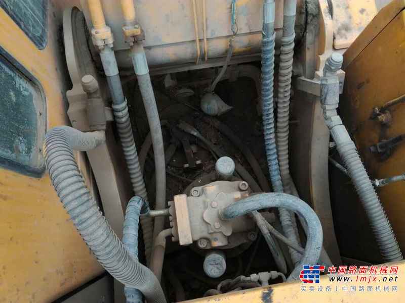 河南出售转让二手6000小时2009年现代R215挖掘机