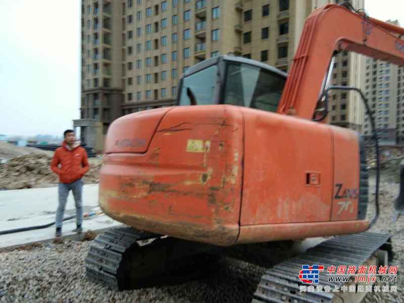 安徽出售转让二手9800小时2009年日立ZX70挖掘机