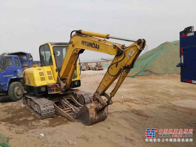山西出售转让二手6000小时2009年现代R60挖掘机