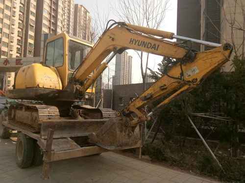 山东出售转让二手8000小时2008年现代R55挖掘机