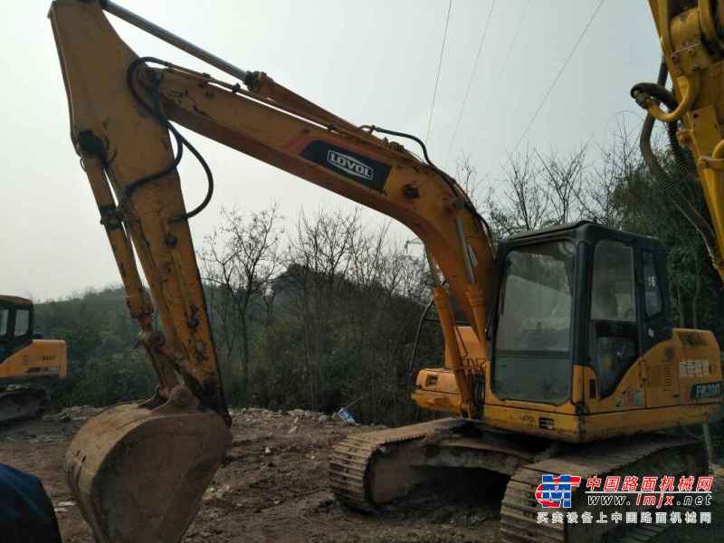 重庆出售转让二手8000小时2011年福田雷沃FR150挖掘机