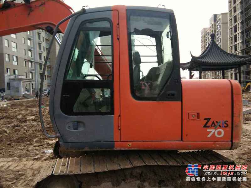 安徽出售转让二手13000小时2011年日立ZX70挖掘机