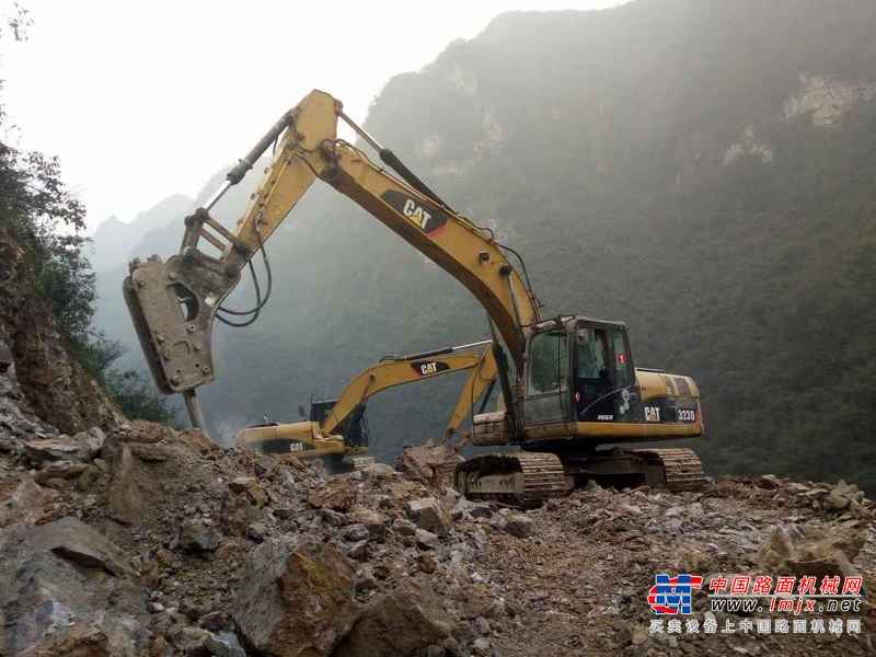贵州出售转让二手7653小时2011年卡特彼勒320D挖掘机
