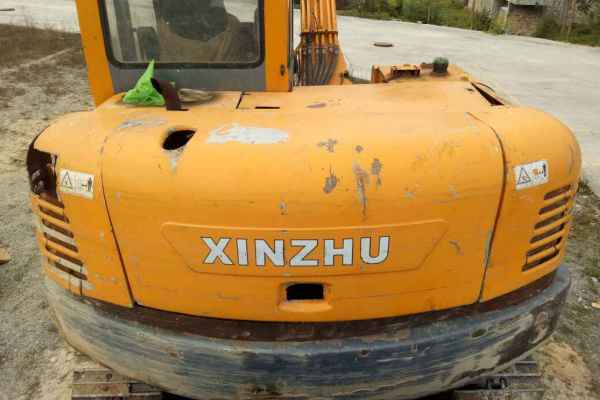 广西出售转让二手8600小时2011年新筑XZ90挖掘机