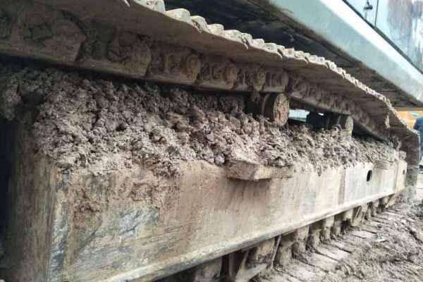 重庆出售转让二手3500小时2012年恒天德尔DER323挖掘机