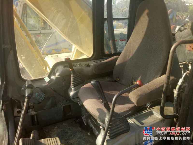 广东出售转让二手15310小时2003年小松PC200挖掘机