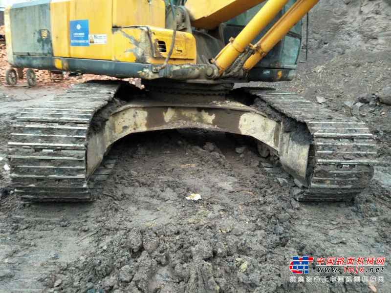 重庆出售转让二手12000小时2008年现代R335挖掘机