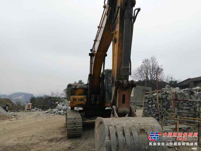 湖南出售转让二手9000小时2009年徐工XE210挖掘机
