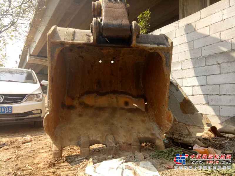 广东出售转让二手13000小时2005年小松PC300挖掘机