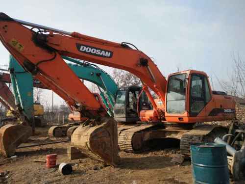 山东出售转让二手5800小时2011年斗山DH225挖掘机