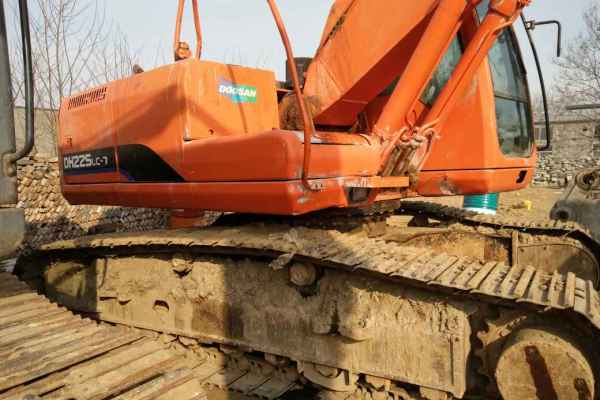 山东出售转让二手5800小时2011年斗山DH225挖掘机