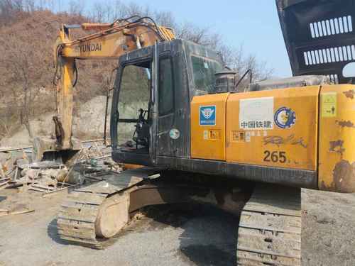 河南出售转让二手9000小时2010年现代R225LC挖掘机