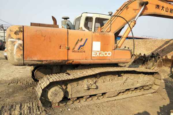 天津出售转让二手19000小时2003年日立EX200挖掘机