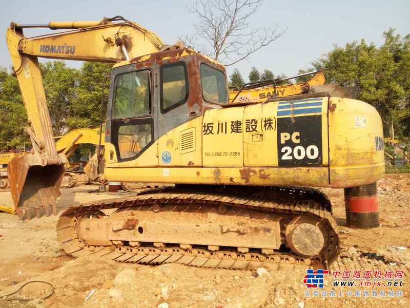 广东出售转让二手10600小时2004年小松PC200挖掘机