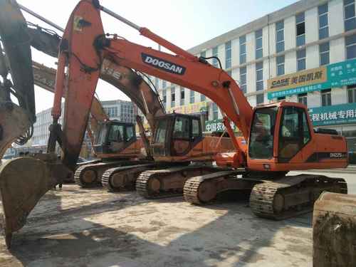 山东出售转让二手6800小时2010年斗山DH225挖掘机