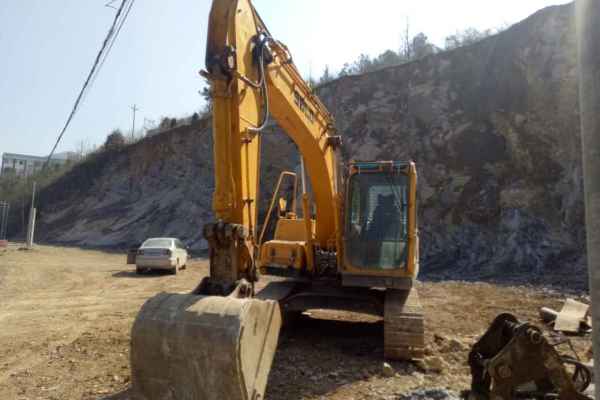 湖北出售转让二手6000小时2011年临工LG6150挖掘机
