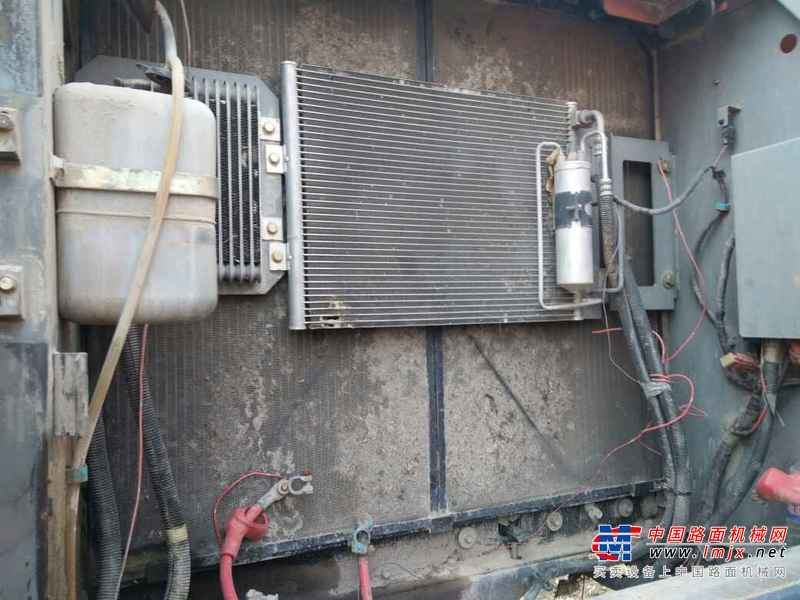 山东出售转让二手7500小时2010年日立ZX200挖掘机
